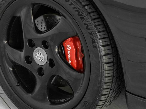 Used 2001 Porsche 911 Carrera 4 image 44