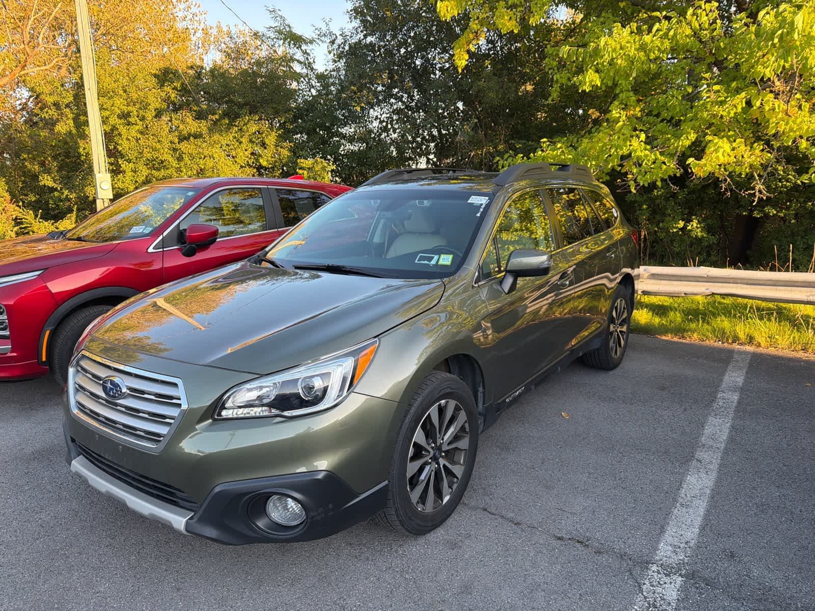 Used 2017 Subaru Outback 3.6R Limited AWD/4WD image 38