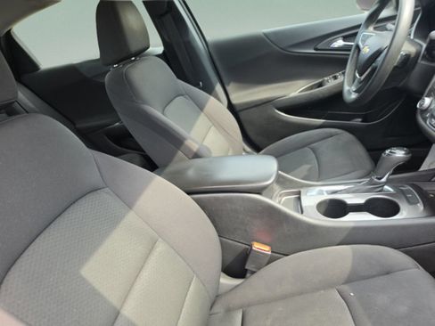 Used 2017 Chevrolet Malibu LS w/ LPO, Convenience Package 1 FWD image 31
