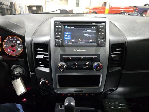 Used 2014 Nissan Titan PRO-4X image 37