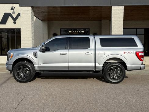 Used 2022 Ford F150 Lariat image 9