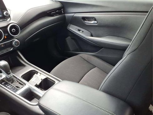 Used 2024 Nissan Sentra SV FWD image 12