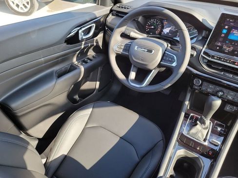 New 2026 Jeep Compass Limited image 14
