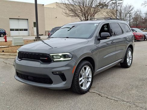 Used 2023 Dodge Durango GT image 3