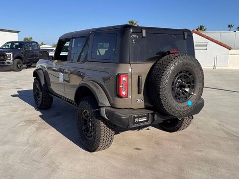 New 2026 Ford Bronco Badlands image 10
