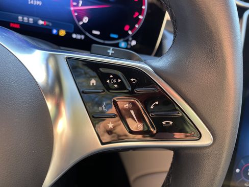 Certified 2025 Mercedes-Benz GLC 300 image 29