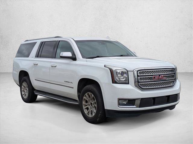 Used 2017 GMC Yukon XL SLT AWD/4WD image 3
