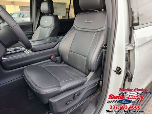New 2025 Ford Expedition Platinum w/ Stealth Performance Package AWD/4WD image 9