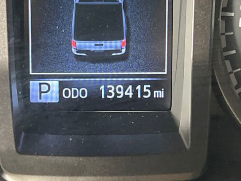 Used 2021 Toyota Tacoma TRD Sport w/ Technology Package image 18