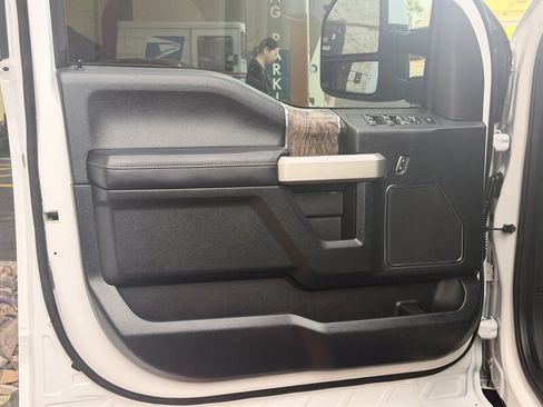 Used 2018 Ford F250 Lariat AWD/4WD image 10