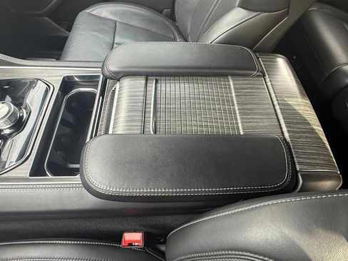 Used 2023 Jeep Wagoneer Series II image 35