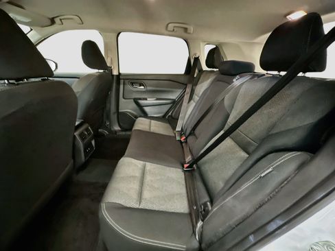 Used 2025 Nissan Rogue SV AWD/4WD image 28