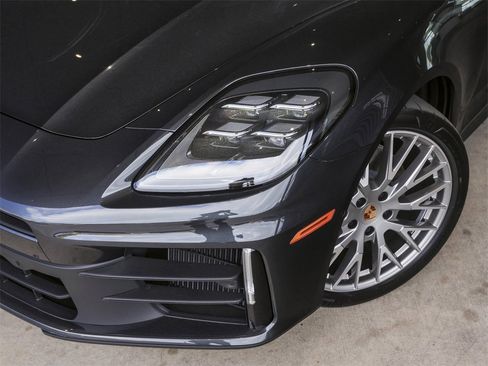 New 2026 Porsche Panamera image 12