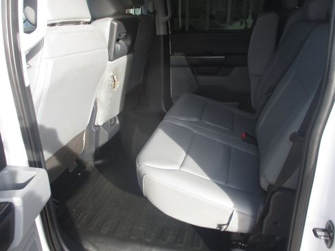 Used 2022 Ford F150 XL w/ FX4 Off-Road Package AWD/4WD image 5