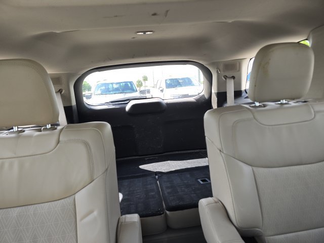 Used 2020 Ford Explorer Platinum w/ Premium Technology Package AWD/4WD image 19