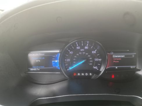 Used 2018 Ford Explorer XLT w/ Equipment Group 202A image 17