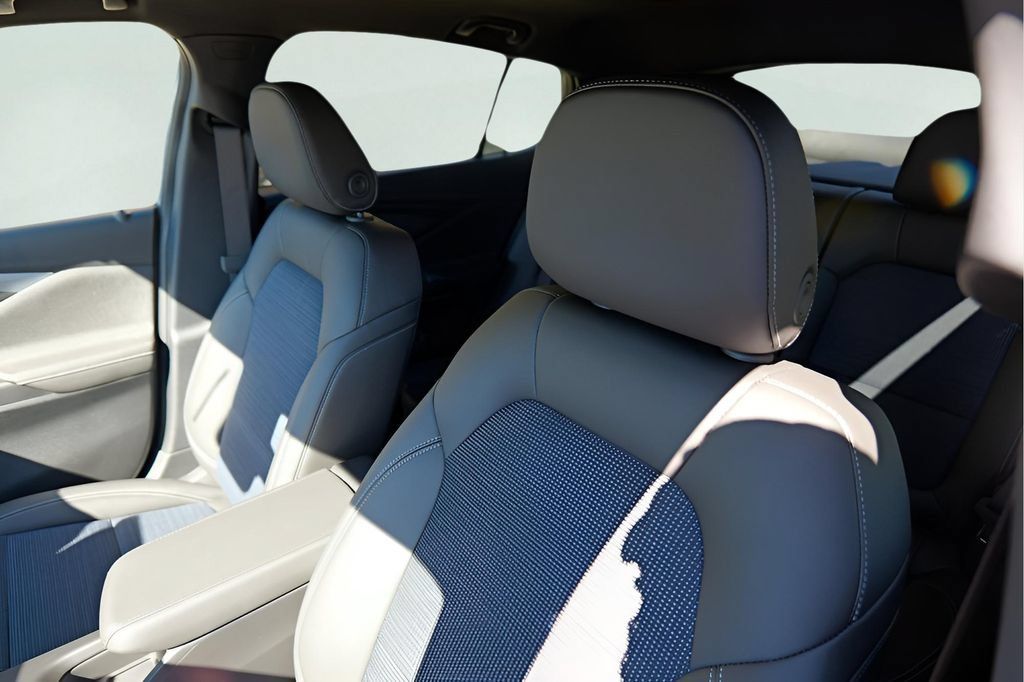 New 2026 Buick Envista Sport Touring w/ Convenience I Package FWD image 10