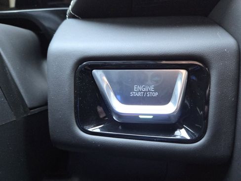 New 2026 GMC Yukon XL AT4 Ultimate w/ LPO, Illumination Package image 14