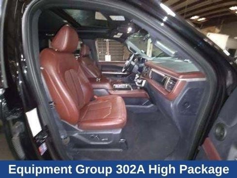 Used 2023 Ford Expedition Max Limited image 11