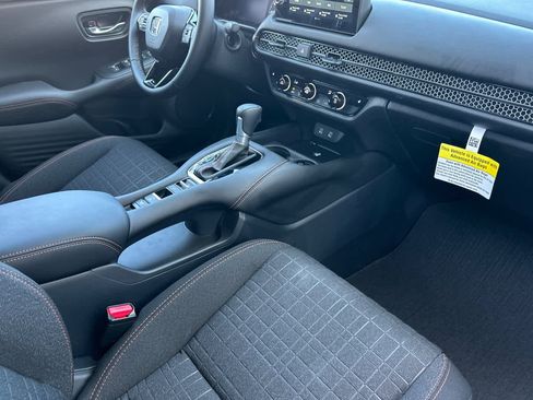 Certified 2026 Honda HR-V Sport image 17