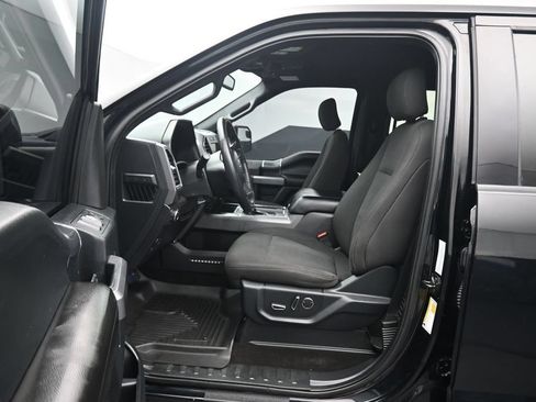 Used 2018 Ford F150 XLT w/ Equipment Group 302A Luxury AWD/4WD image 11