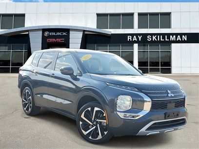 Used 2024 Mitsubishi Outlander SE