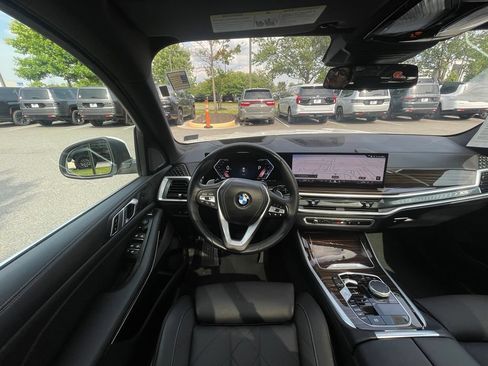 Used 2026 BMW X5 xDrive40i AWD/4WD image 21
