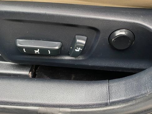 Used 2014 Lexus IS 350 w/ Navigation Package RWD image 15