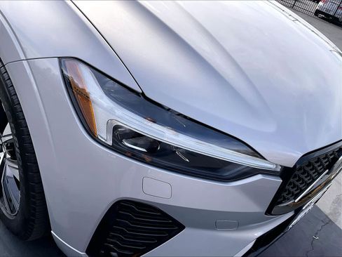 Used 2025 Volvo XC60 B5 Core image 30