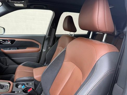 Certified 2025 Subaru Forester Touring w/ Popular Package - Touring AWD/4WD image 24