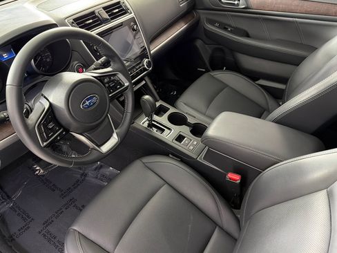 Used 2019 Subaru Outback 3.6R Limited w/ Popular Package #2 AWD/4WD image 4