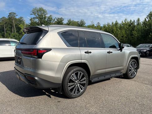 Used 2023 Lexus LX 600 4WD w/ Appearance Package image 20