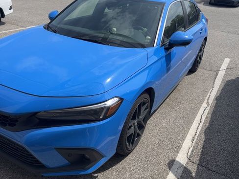 Used 2023 Honda Civic Sport Touring image 4