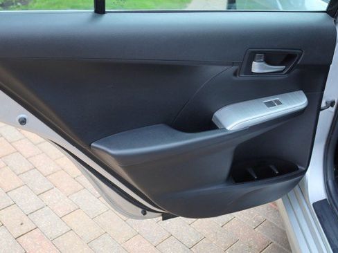 Used 2012 Toyota Camry SE FWD image 22