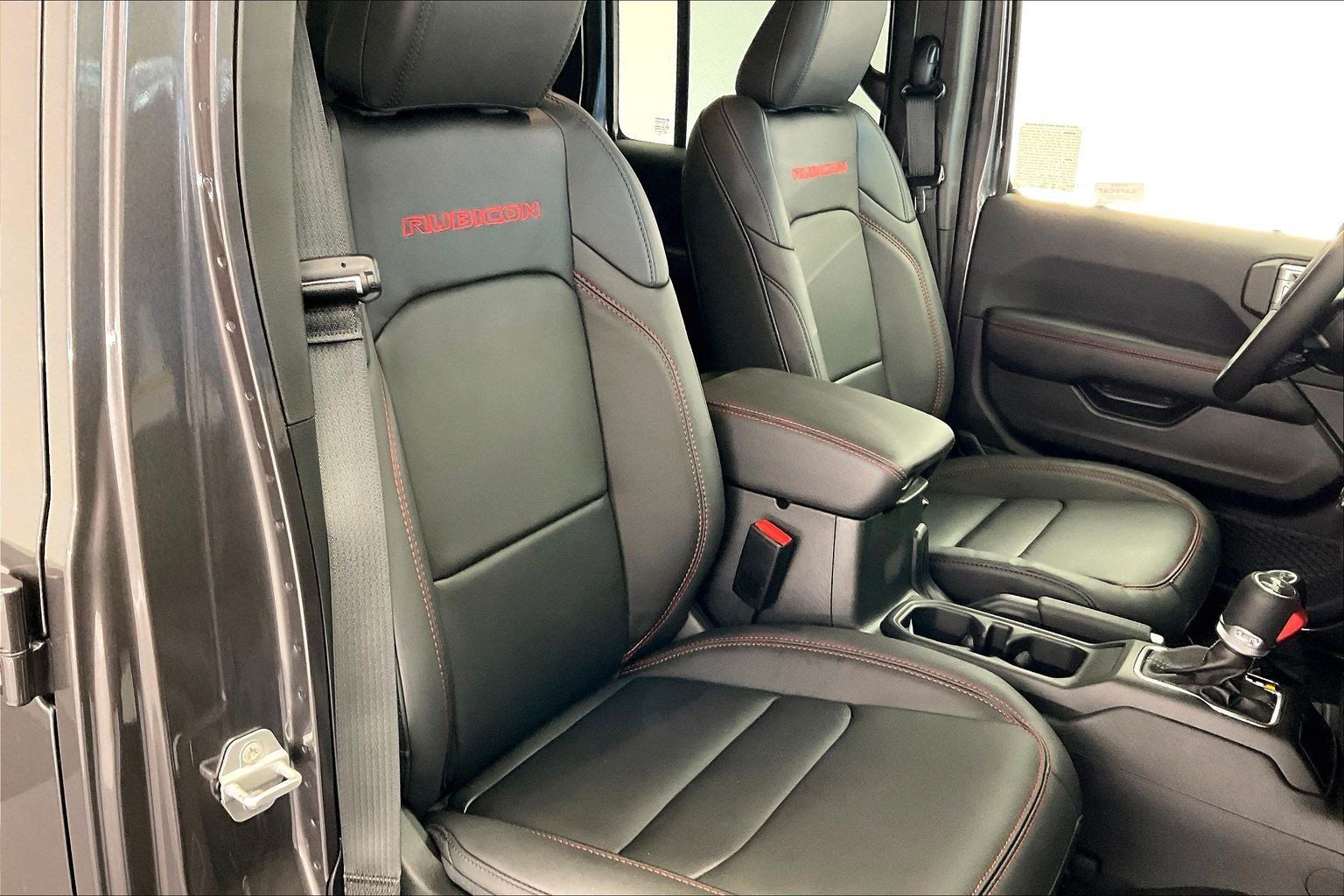 New 2027 Jeep Wrangler Unlimited Rubicon AWD/4WD image 9