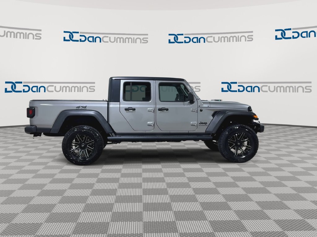 Used 2020 Jeep Gladiator Sport w/ Quick Order Package 24S AWD/4WD image 2