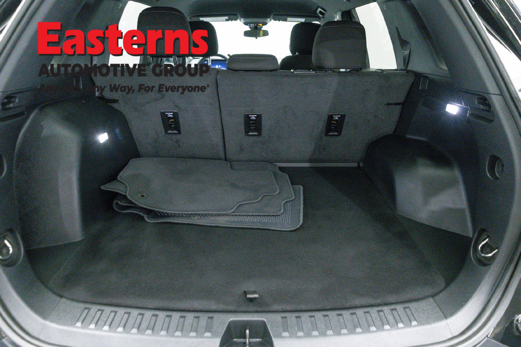 Used 2026 Chevrolet Equinox LT AWD/4WD image 10
