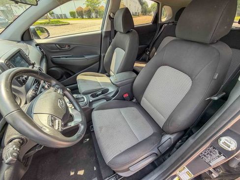 Used 2020 Hyundai Kona SEL FWD image 17