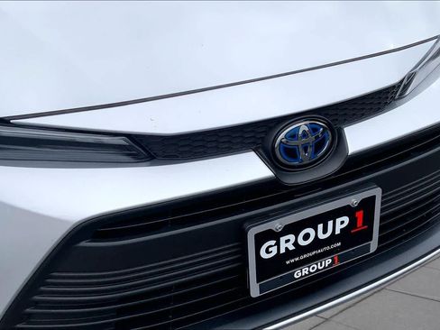 Used 2024 Toyota Corolla LE FWD image 29