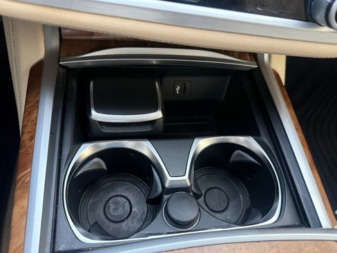 Used 2018 BMW 750i xDrive image 34