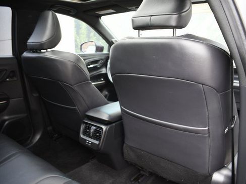 Certified 2023 Toyota Crown AWD/4WD image 28