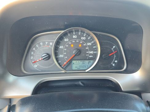 Used 2013 Toyota RAV4 XLE image 16