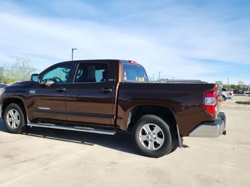 Used 2016 Toyota Tundra SR5 w/ SR5 Upgrade Package image 2