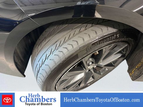 Used 2023 Toyota Corolla SE AWD/4WD image 9