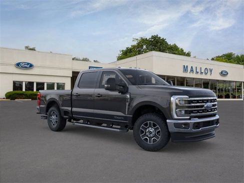 New 2026 Ford F250 Lariat w/ FX4 Off-Road Package image 7