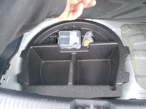 Used 2012 Hyundai Accent GS FWD image 23