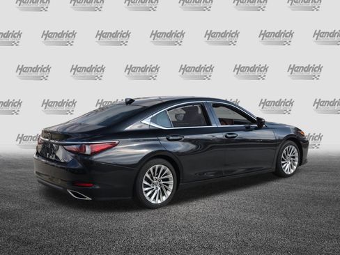 Used 2019 Lexus ES 350 Ultra Luxury w/ Accessory Package 2 image 9