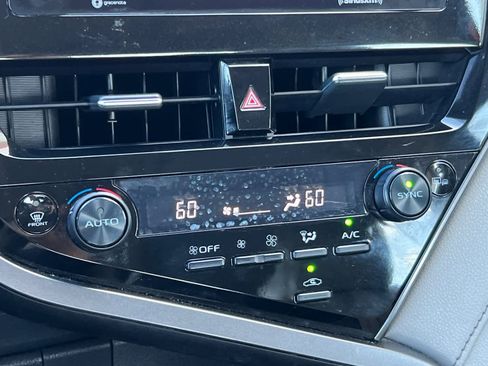 Used 2023 Toyota Camry SE image 20