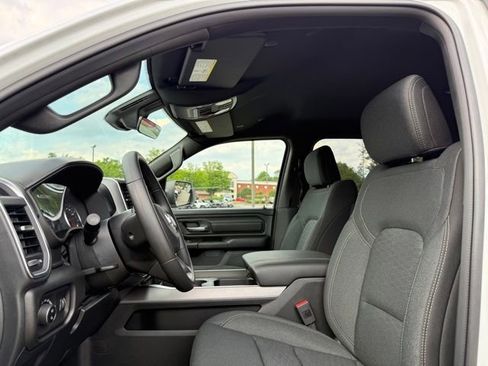 New 2026 RAM 1500 Express AWD/4WD image 24