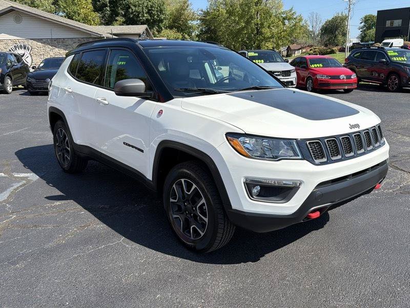 Used 2019 Jeep Compass Trailhawk w/ Cold Weather Group AWD/4WD image 3